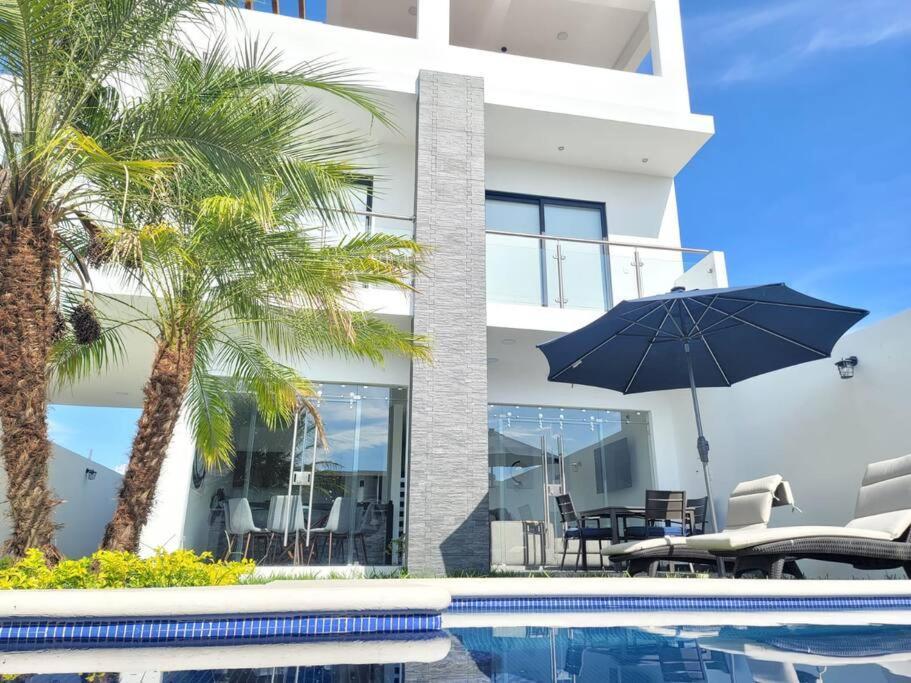 Casa Lua Tequesquitengo. Alberca, Jacuzzi Y Roof Eksteriør billede